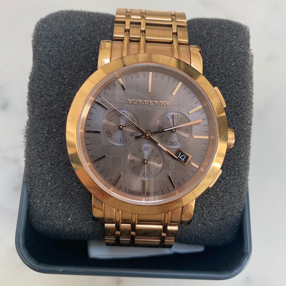 BURBERRY
Heritage Watch